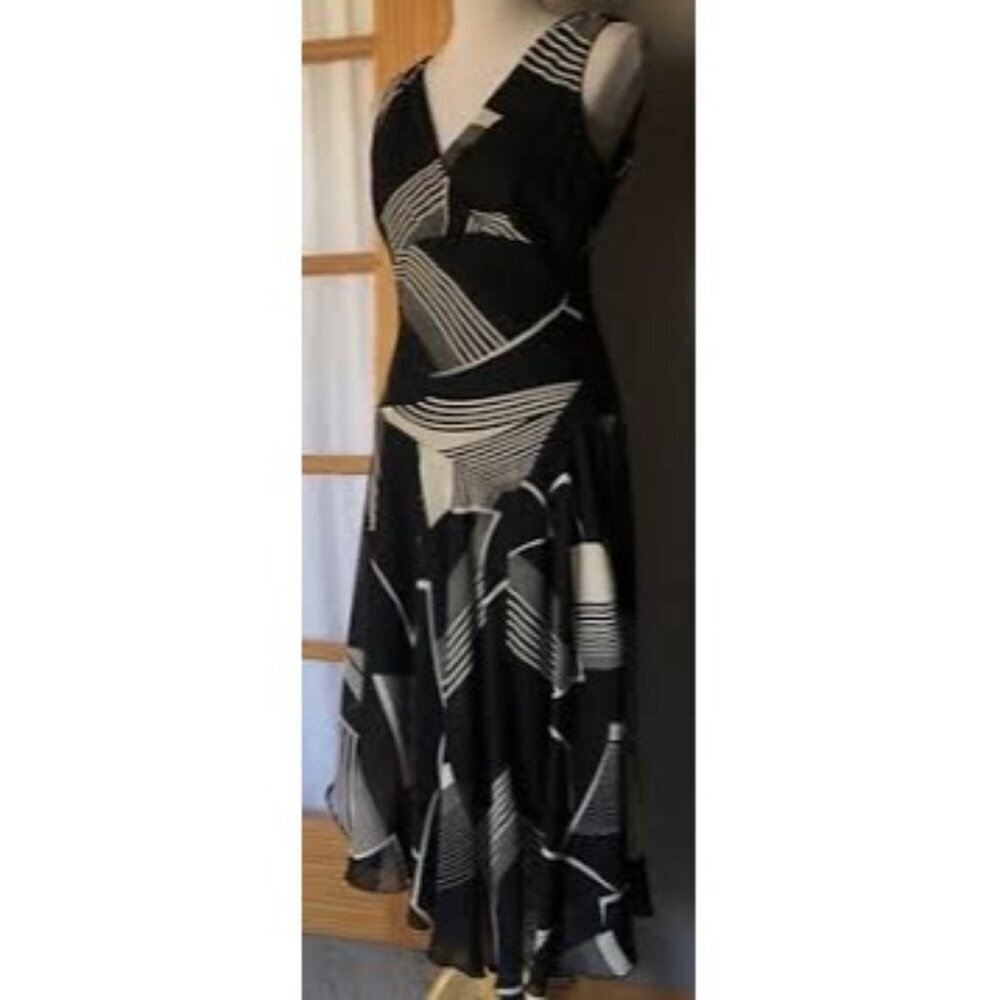 Rabbit Rabbit Rabbit Women's Midi Dress Sleeveless V Neck Multi Color Size 12 - Picture 10 of 10